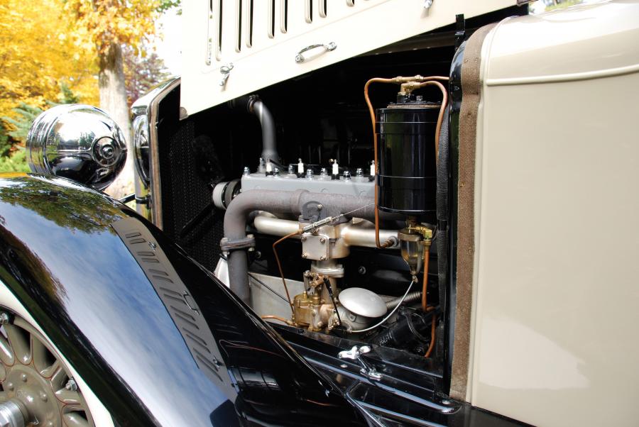  Pierce-Arrow Model 81 5-Passenger Sedan 1928 года  (фото 3 из 5)